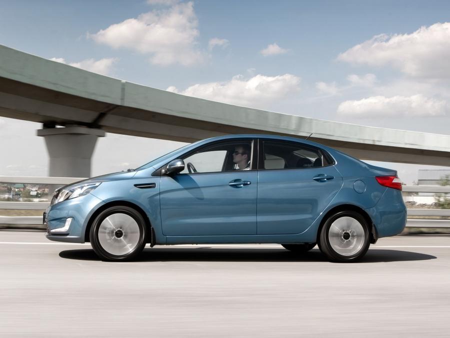  Kia Rio Sedan 2011 года  (CIS) (фото 15 из 30)